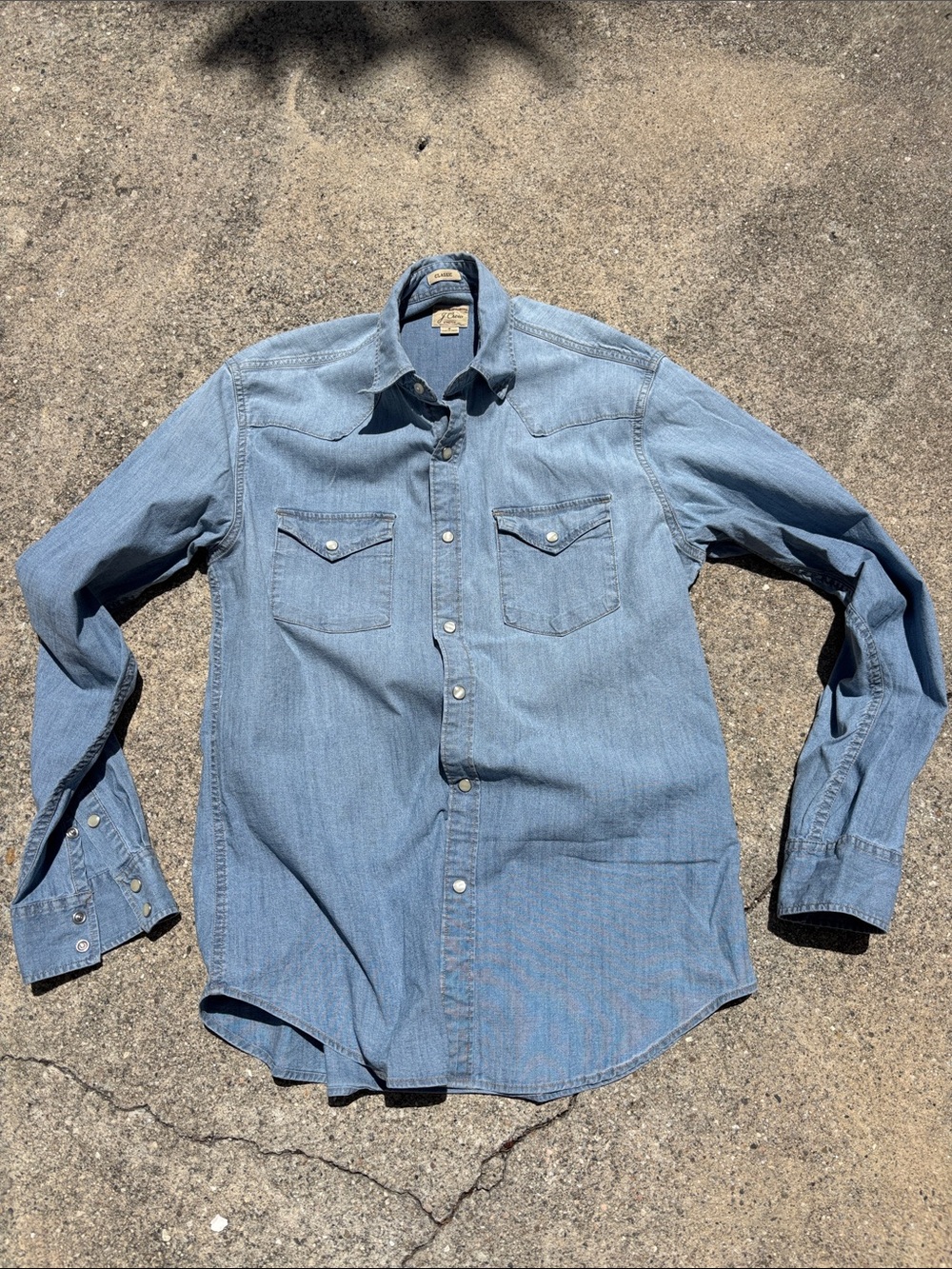 J.CREW Western Shirt in Stretch Chambray - Medium - Color: INDIGO